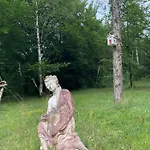 Domaine De La Renardiere - Et D'hotes A La Veuve Lodge