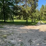 Lodge Domaine De La Renardiere - Et D'hotes A La Veuve Les Grandes-Loges
