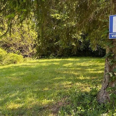 Domaine De La Renardiere - Et D'hotes A La Veuve Jaktstuga Les Grandes-Loges