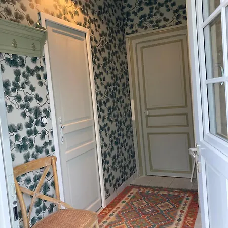 Domaine De La Renardiere - Et D'hotes A La Veuve