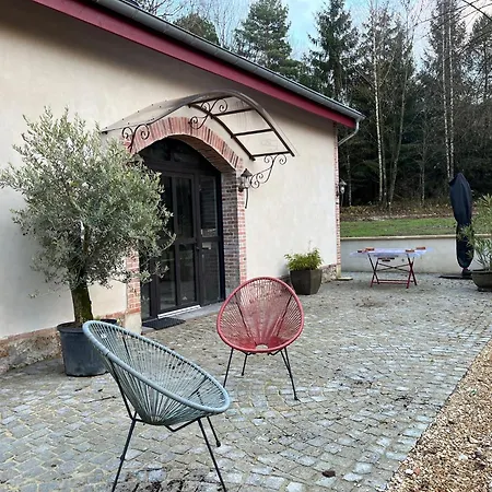 Lodge Domaine De La Renardiere - Et D'hotes A La Veuve