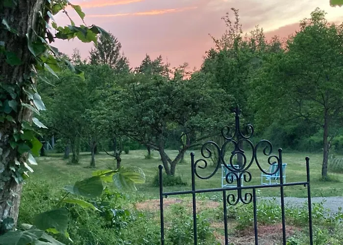 Lodge Domaine De La Renardiere - Et D'hotes A La Veuve Les Grandes-Loges