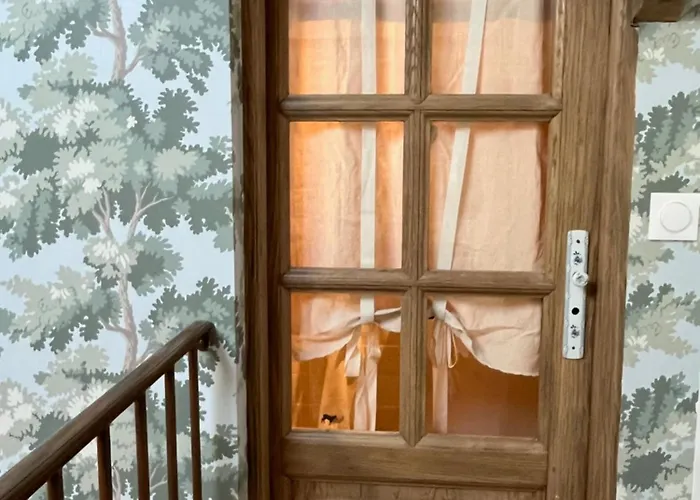 Domaine De La Renardiere - Et D'hotes A La Veuve Lodge Les Grandes-Loges