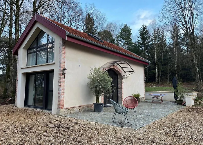 Domaine De La Renardiere - Et D'hotes A La Veuve Lodge